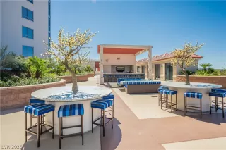 Photo #4: 2754399 Listing 