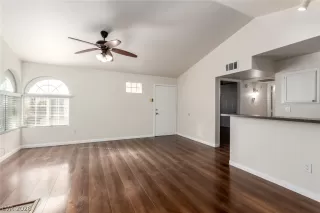 Photo #3: 2754406 Listing 