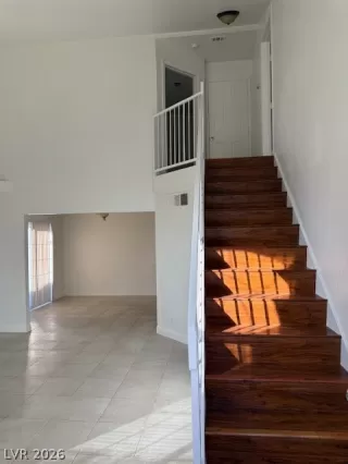 Photo #2: 2754418 Listing 