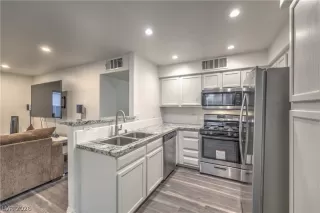 Photo #1: 2754420 Listing 