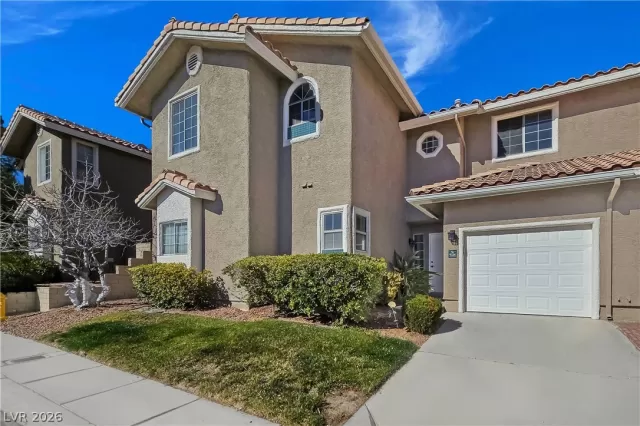 MLS: 2754427 Condo For Sale