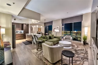 Photo #1: 2754447 Listing 