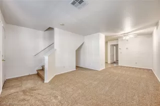 Photo #1: 2754454 Listing 