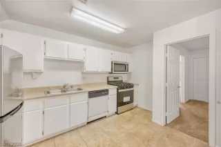 Photo #4: 2754454 Listing 