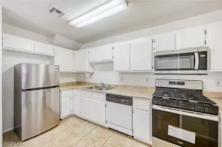 Photo #5: 2754454 Listing 