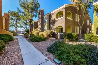 Photo #2: 2754476 Listing 