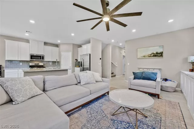 MLS: 2754486 Condo For Sale