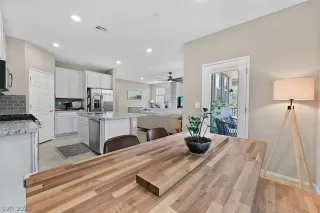 Photo #1: 2754486 Listing 