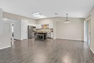 Photo #4: 2754498 Listing 