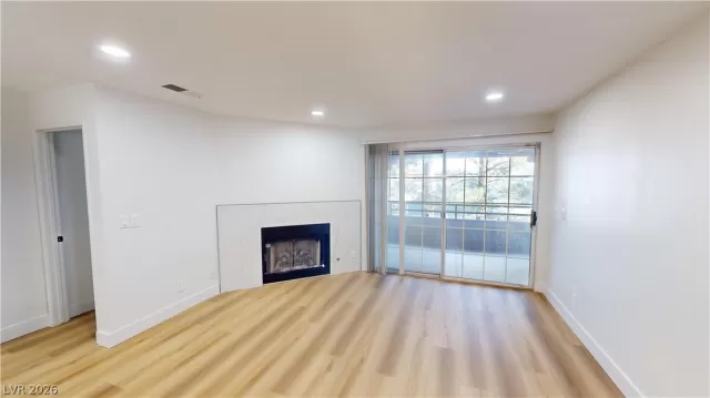 MLS: 2754502 Condo For Sale