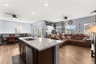 Photo #2: 2754505 Listing 