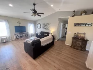 Photo #3: 2754530 Listing 