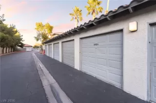 Photo #1: 2754562 Listing 