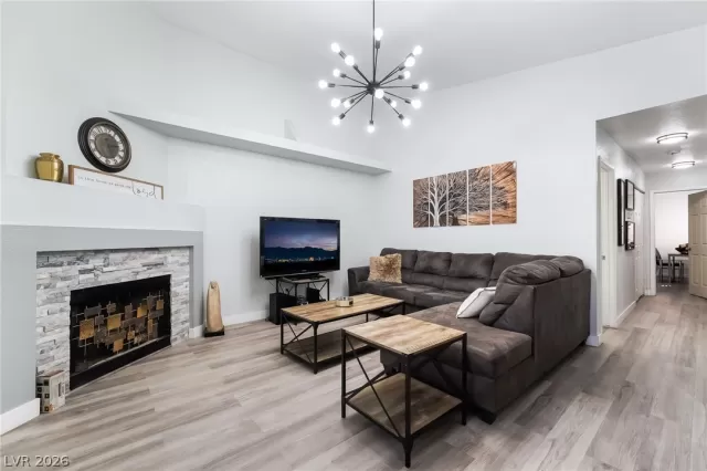 MLS: 2754602 Condo For Sale