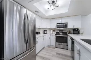 Photo #1: 2754602 Listing 