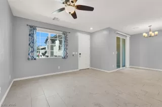 Photo #5: 2754673 Listing