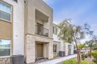 Photo #3: 2754684 Listing