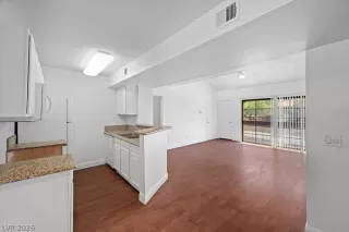 Photo #6: 2754714 Listing 