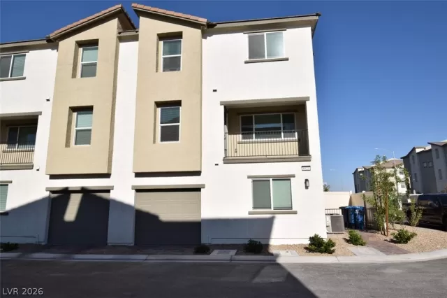 MLS: 2754723 Condo For Sale