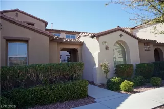 Photo #2: 2754779 Listing