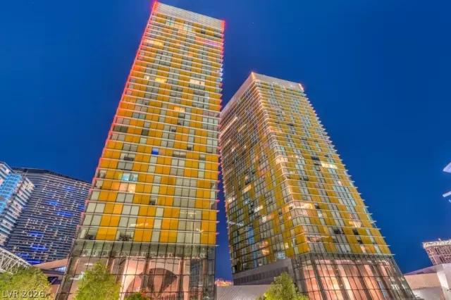 MLS: 2754789 Condo For Sale