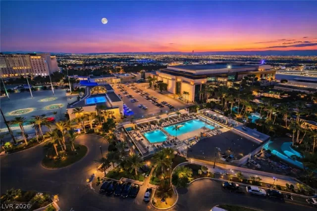 MLS: 2754810 Condo For Sale