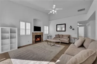 Photo #6: 2754833 Listing 