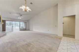 Photo #6: 2754856 Listing 