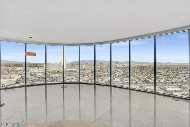 MLS: 2754873 Condo For Sale