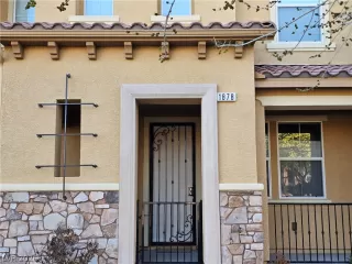 Photo #5: 2754902 Listing 