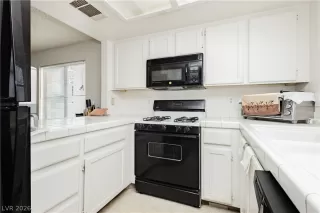 Photo #3: 2754926 Listing 