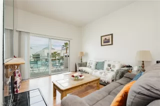 Photo #5: 2754926 Listing 