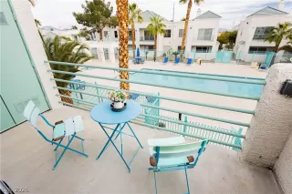 Photo #6: 2754926 Listing 