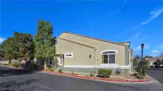 Photo #2: 2754932 Listing 