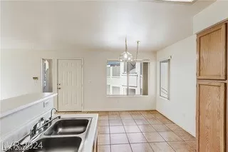 Photo #3: 2754968 Listing 