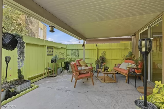 MLS: 2754972 Condo For Sale