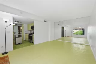 Photo #3: 2754972 Listing 