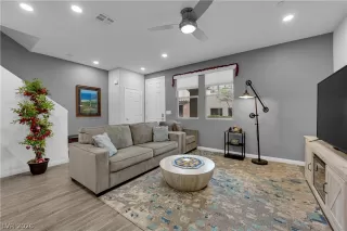 Photo #4: 2754987 Listing 