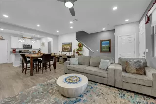 Photo #5: 2754987 Listing 