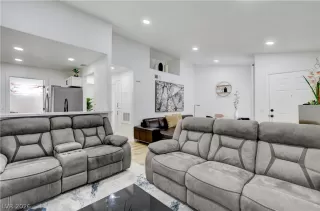 More Details about MLS # 2755001 : 1800 EDMOND STREET 223