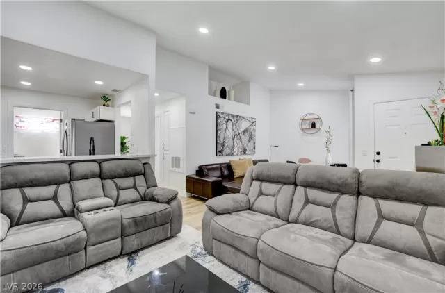 MLS: 2755001 Condo For Sale