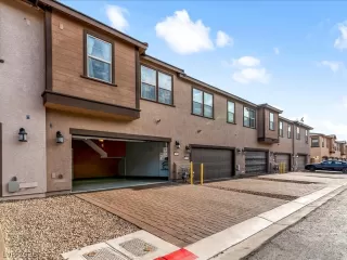 Photo #2: 2755019 Listing 