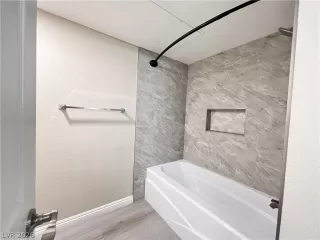 Photo #6: 2755082 Listing