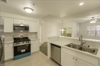 Photo #1: 2755094 Listing 