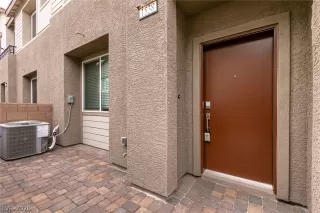 Photo #3: 2755096 Listing 