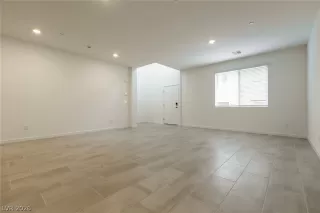 Photo #5: 2755096 Listing 