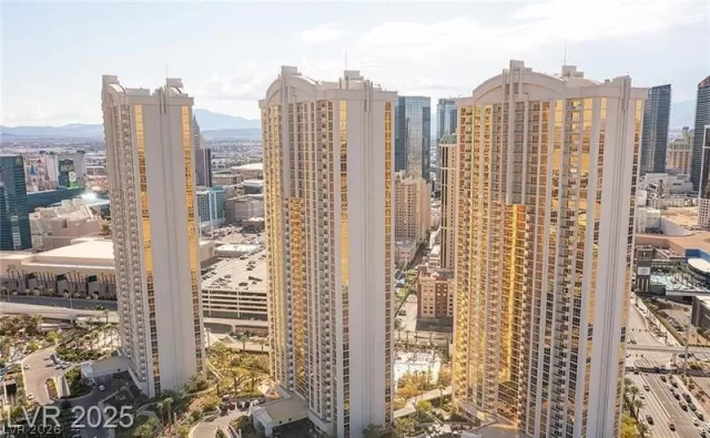 MLS: 2755132 Condo For Sale