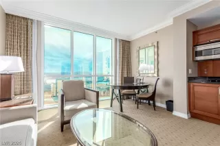 Photo #5: 2755132 Listing 