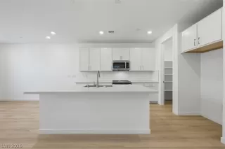 Photo #2: 2755155 Listing 