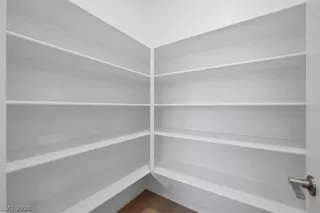 Photo #6: 2755155 Listing 